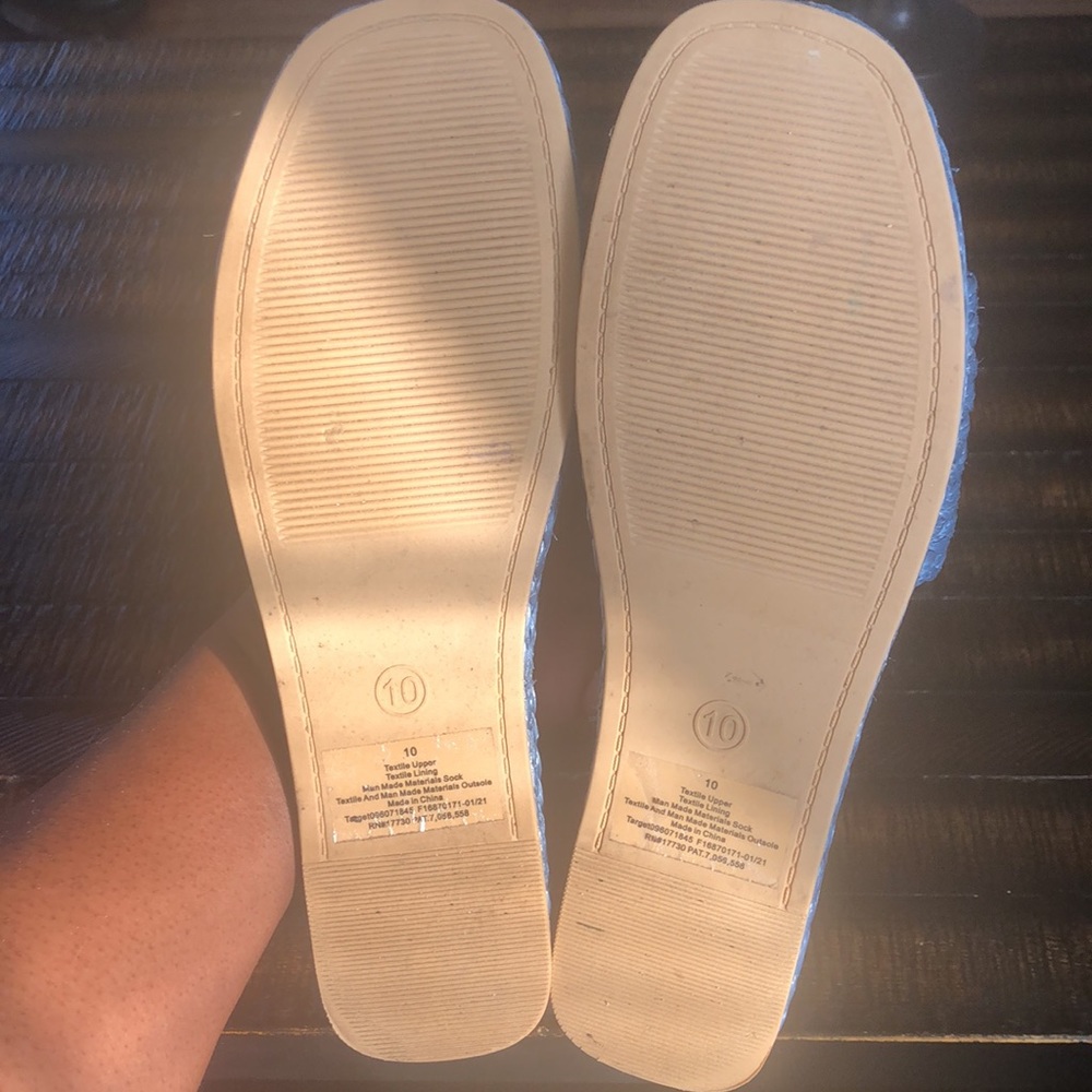 Universal Thread Sandals - Picture 5 of 5